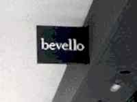 Bevello Store - Blade Sign